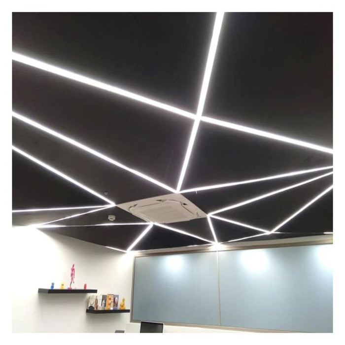 conector led, tavane personalizabile, led liniar tavane, lumini plafoane, iluminat decor, tavane iluminate led, Osram, conector triunghiular, iluminat cu led tavan, ledia.ro