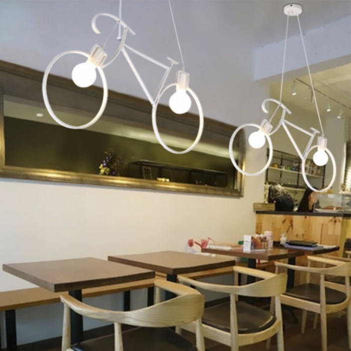 Iluminat decorativ pentru încăperi creative, lampă bicicleta cu becuri LED E27.
