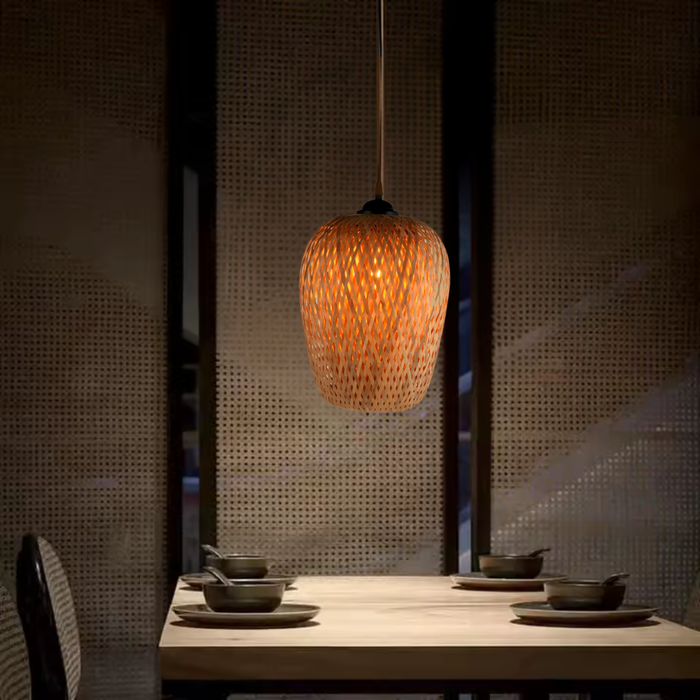 Lampă suspendată Tabarca iluminată în interior