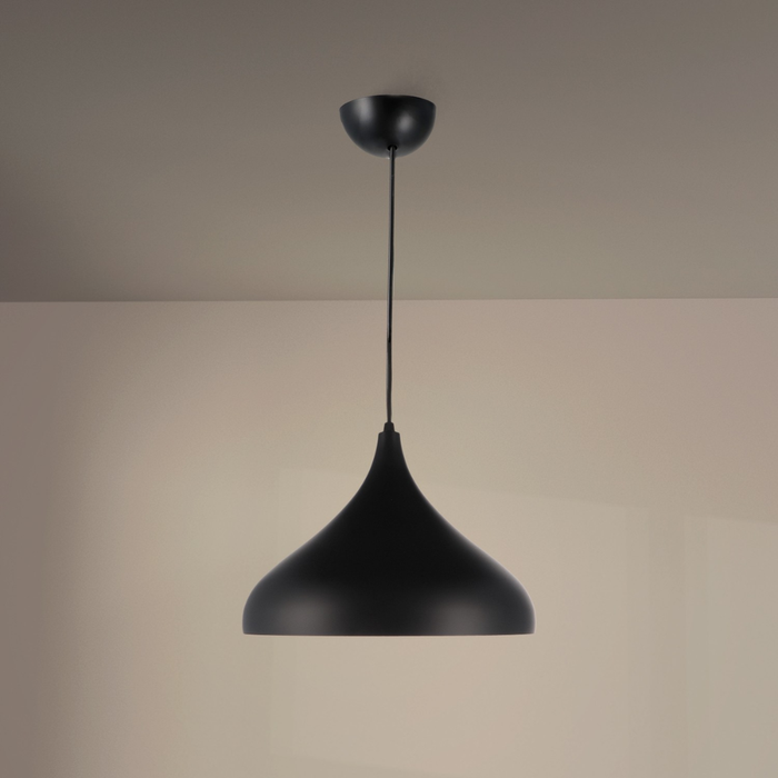 Lampă suspendată Coppen metal, iluminată, vedere frontală, neagra