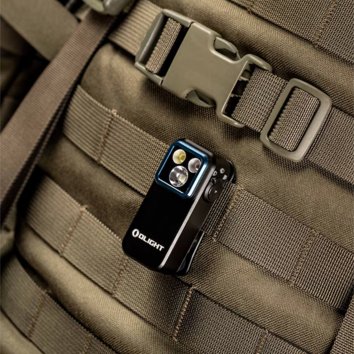 Textură antialunecare pe carcasa lanternei Oclip Pro
