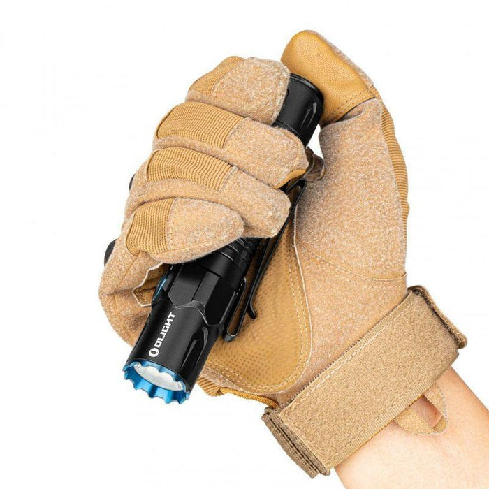 Lanterna LED profesionala Olight Warrior 3 rezistenta IPX8
