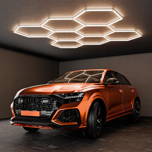 Panou LED honeycomb cu 8 hexagoane, 280W, lumină rece, montat într-un showroom modern, ledia.ro
