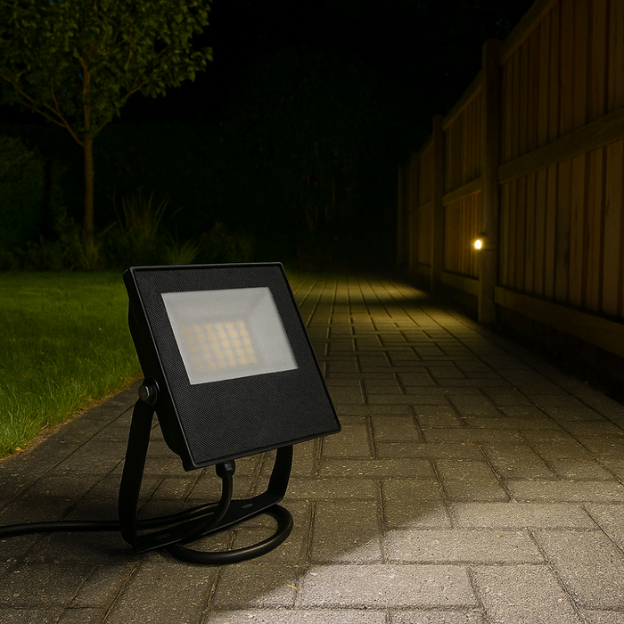 proiector led 20w pentru iluminat exterior curte sau gradina
