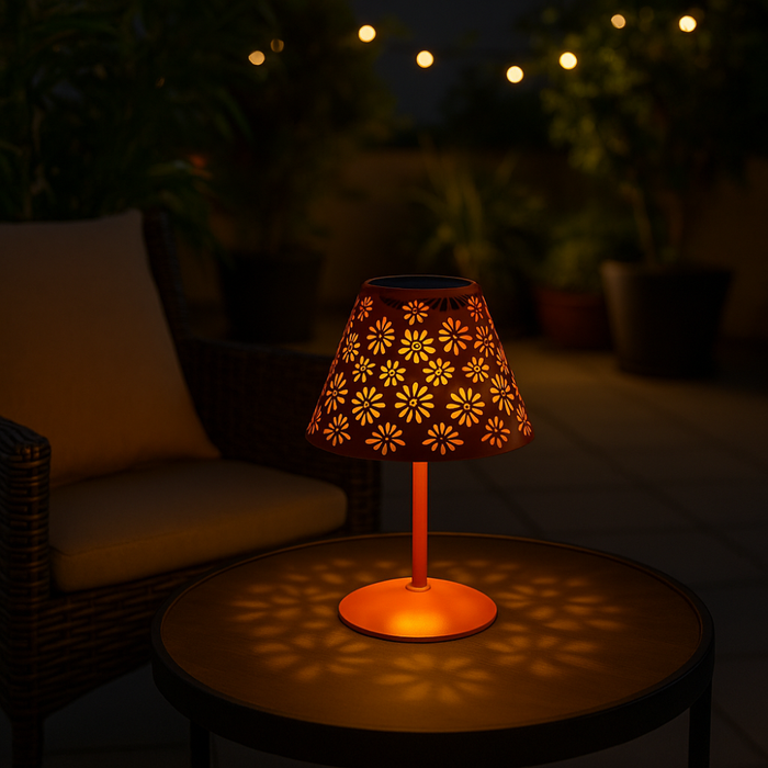 Lampă solară portocalie cu model floral decupat