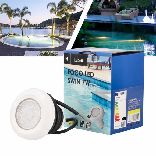 Vizualizare laterală a spotului LED Osram RGB în piscină 
