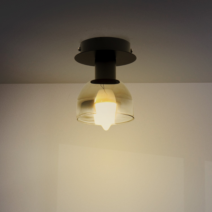 Iluminat ambiental minimalist în living