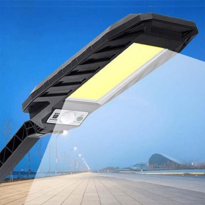 Lampa solara LED 10W, cu senzor, Suport reglabil si Telecomanda - ledia.roLampi solare cu senzor