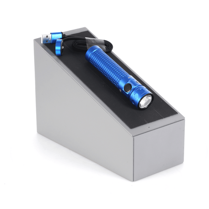 Lanterna LED de buzunar OLIGHT BATON PRO, albastru - ledia.roEDC