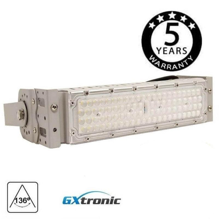 proiector led profesional, proiector naval, proiector porturi, proiector led sali de sport, proiector led arene sportive, proiector stadioane, proiector led modular 50W/180lmw, proiector led modular profesional, ledia.ro