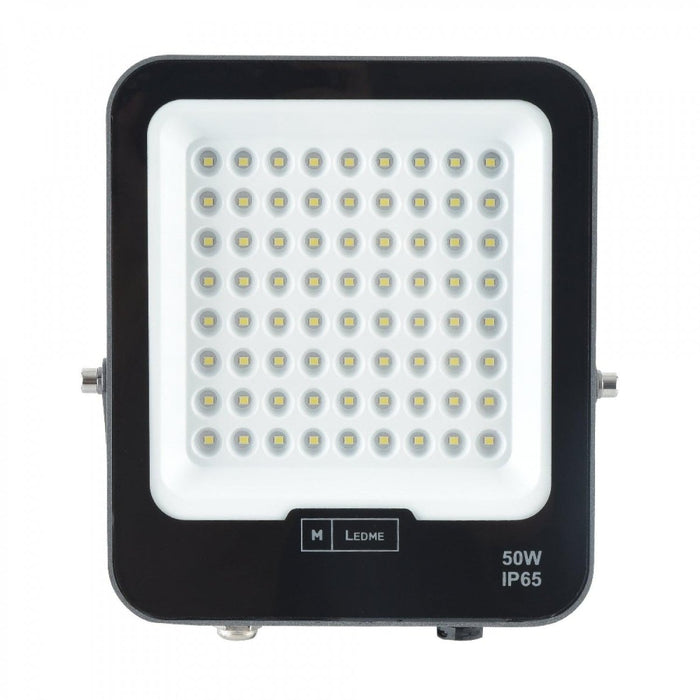 Proiector led 230v, proiector led profesional, proiector cu led 230v, proiectoare led lumina rece, proiector led 50w, proiector led exterior, proiectoare led 230v, proiector chip Osram, proiector ip65, Proiector Osram, proiector dedeman, proiector iluminat exterior, proiectoare iluminat exterior