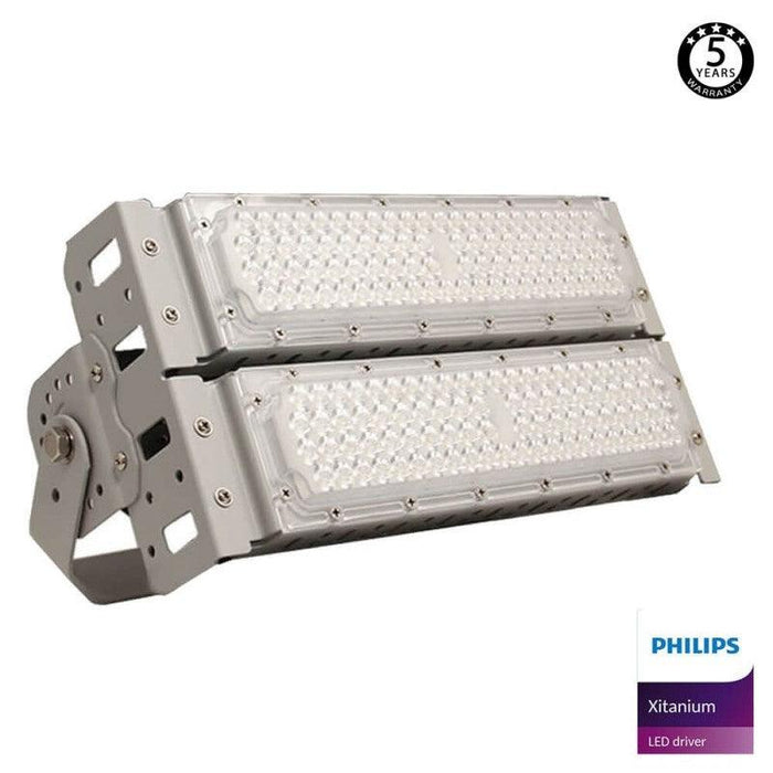 proiector led profesional, proiector naval, proiector porturi, proiector led sali de sport, proiector led arene sportive, proiector stadioane, proiector led modular 100W, proiector Philips Xitanium, ledia.ro