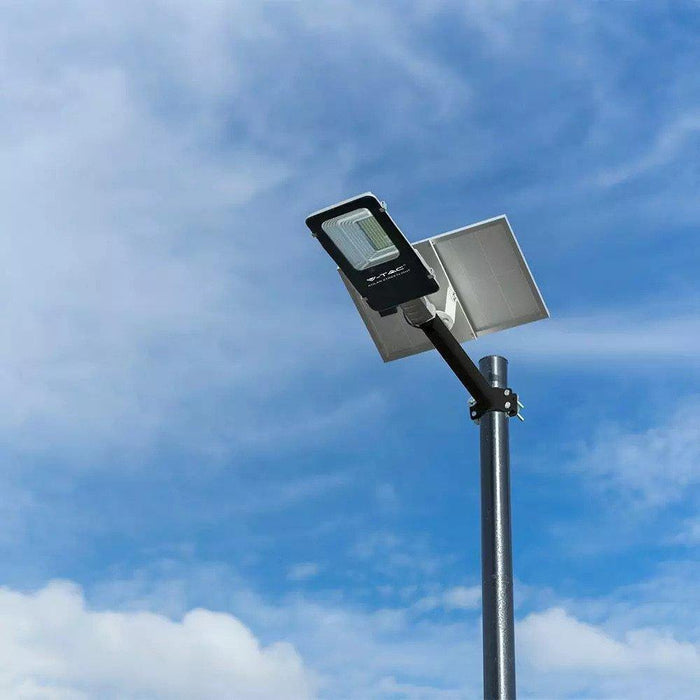 Proiector stradal cu panou solar, telecomanda si consola metalica, 50W/6000K IP65 - ledia.roLampi LED cu panou solar