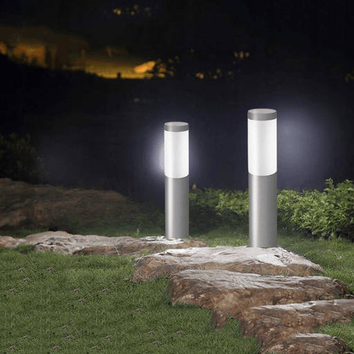 stalp iluminat gradina, stalpi iluminat curte, stalpi de gradina,stalp led gradina,stalpi gradina cu led,stalpi iluminat alei,stalpi iluminat exterior dedeman,stalpi iluminat exterior gradina,stalpi iluminat gradina ieftini, stalpi iluminat gradina 230V, stalpi iluminat pentru gradina, stalpi curte, stalpi alei, stalpi gradina E27/230V, stalp argintiu gradina, stalp 65 cm iluminat alei