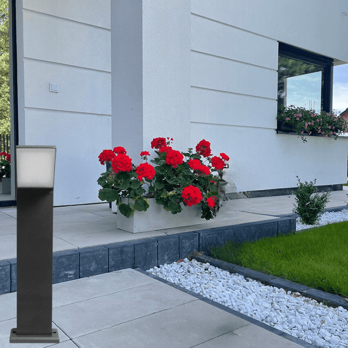 stalp iluminat gradina, stalpi iluminat curte, stalpi de gradina,stalp led gradina,stalpi gradina cu led,stalpi iluminat alei,stalpi iluminat exterior dedeman,stalpi iluminat exterior gradina,stalpi iluminat gradina ieftini, stalpi iluminat gradina 230V, stalpi iluminat pentru gradina, stalpi curte, stalpi alei, stalpi cu senzor