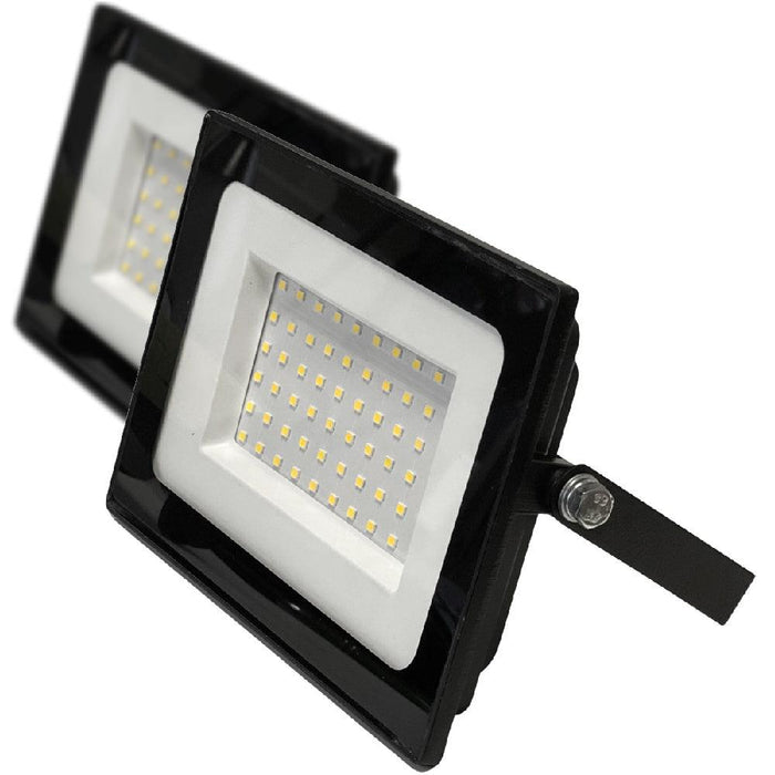 trepied cu 2 proiectoare 50w, trepied dublu reglabil, trepied dublu proiector, proiectoare led cu trepied dublu, proiector cu trepied dublu, proiectoare led trepied dublu, proiector trepied, reflectoare lucru cu trepied dublu, trepied pentru proiectoare, trepied proiectoare dedeman, trepied proiectoare led, trepied reglabil, trepied de lucru cu 2 proiectoare, ledia.ro